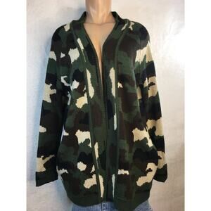 Material Girl Camo Cardigan Sweater Green Black Tan w/Pockets Women's Size Large